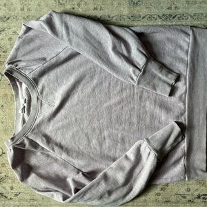Light Violet/Heathered Gray Sweatshirt